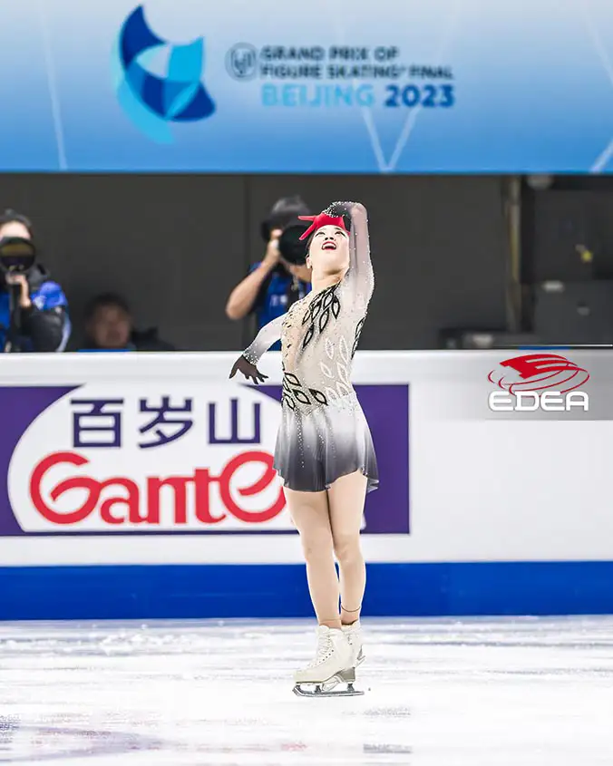 Ice Gallery Skates U.S.
